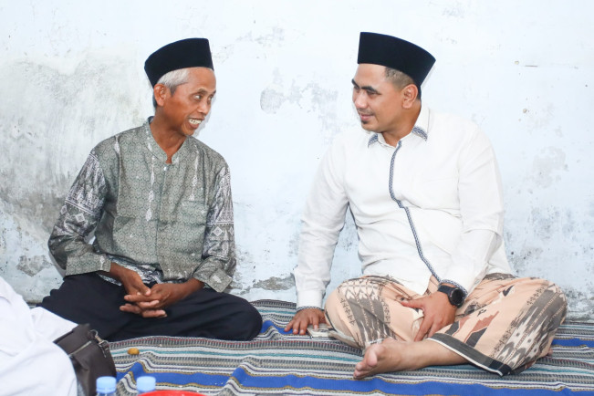 Wagub Jateng saat bertemu dengan Guru Madin. [Dok Pemprov Jateng]